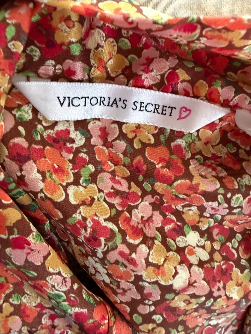 VTG Victoria’s Secret Floral Whimsical Fairy Satin Cottage-core Pajama Top Small - Picture 8 of 8